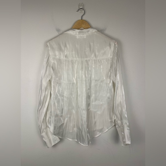 Bella Dahl Shirt Tail Button Down White Shimmer Blouse Sz M - Picture 8 of 8